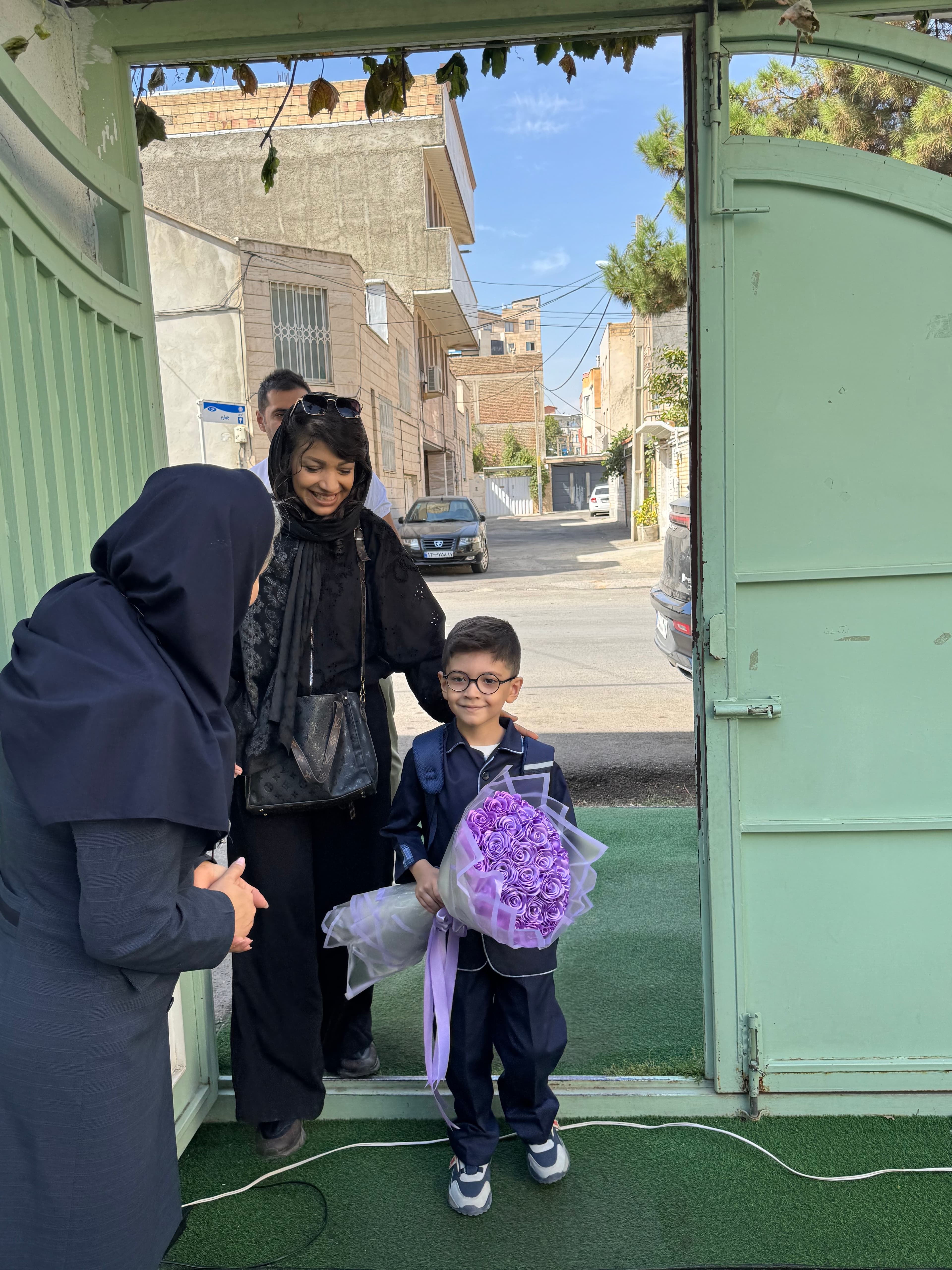 پیش دبستانی و دبستان غیردولتی پسرانه مهرآشنا